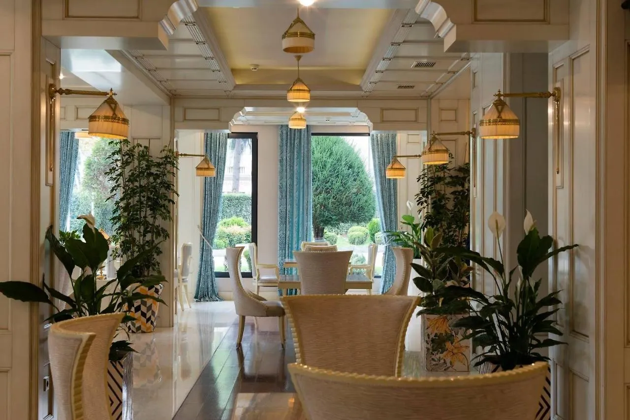Ambassadori Tbilisi Hotel 5*,  Georgia