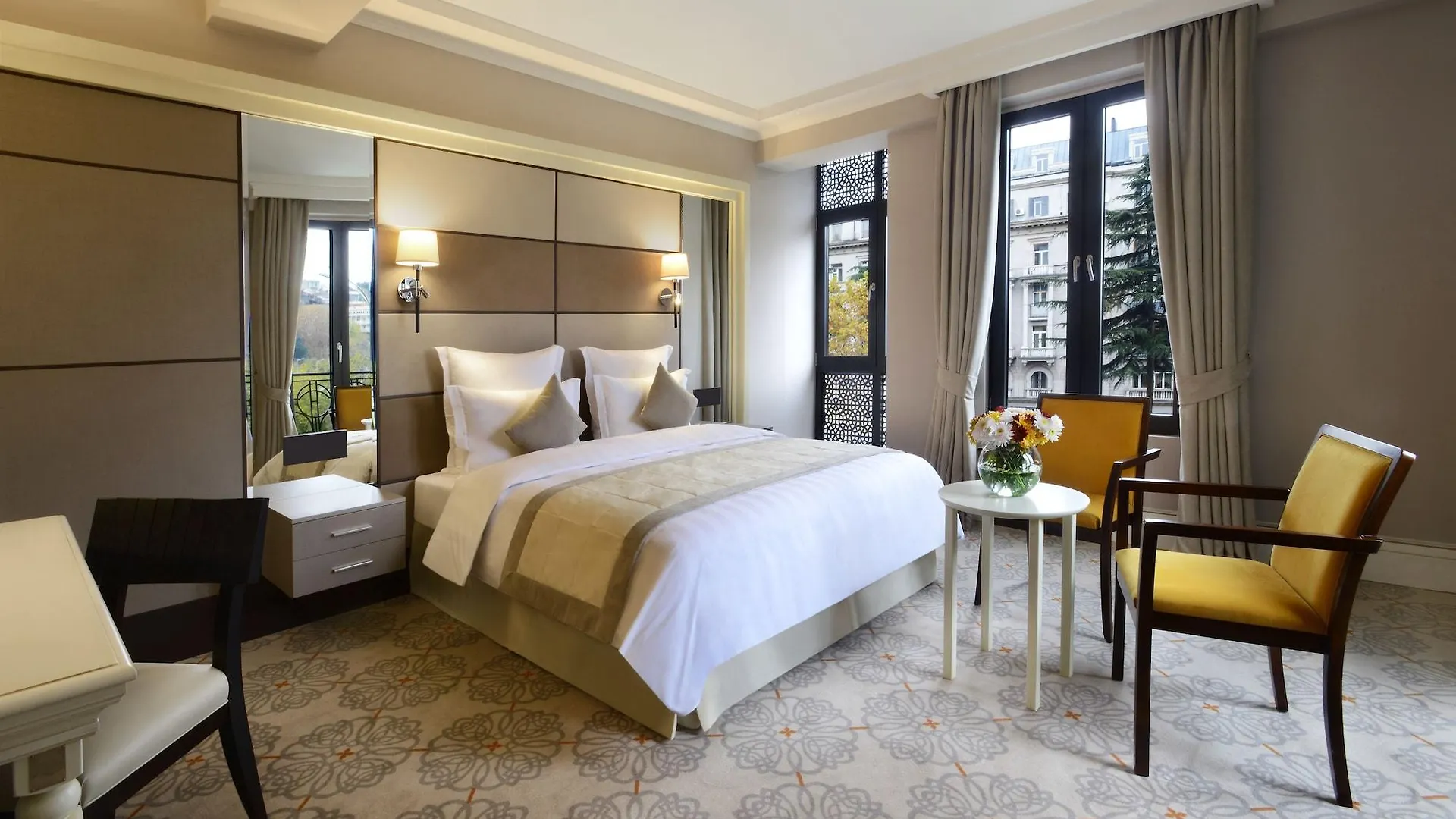Ambassadori Tbilisi Hotel 5*,