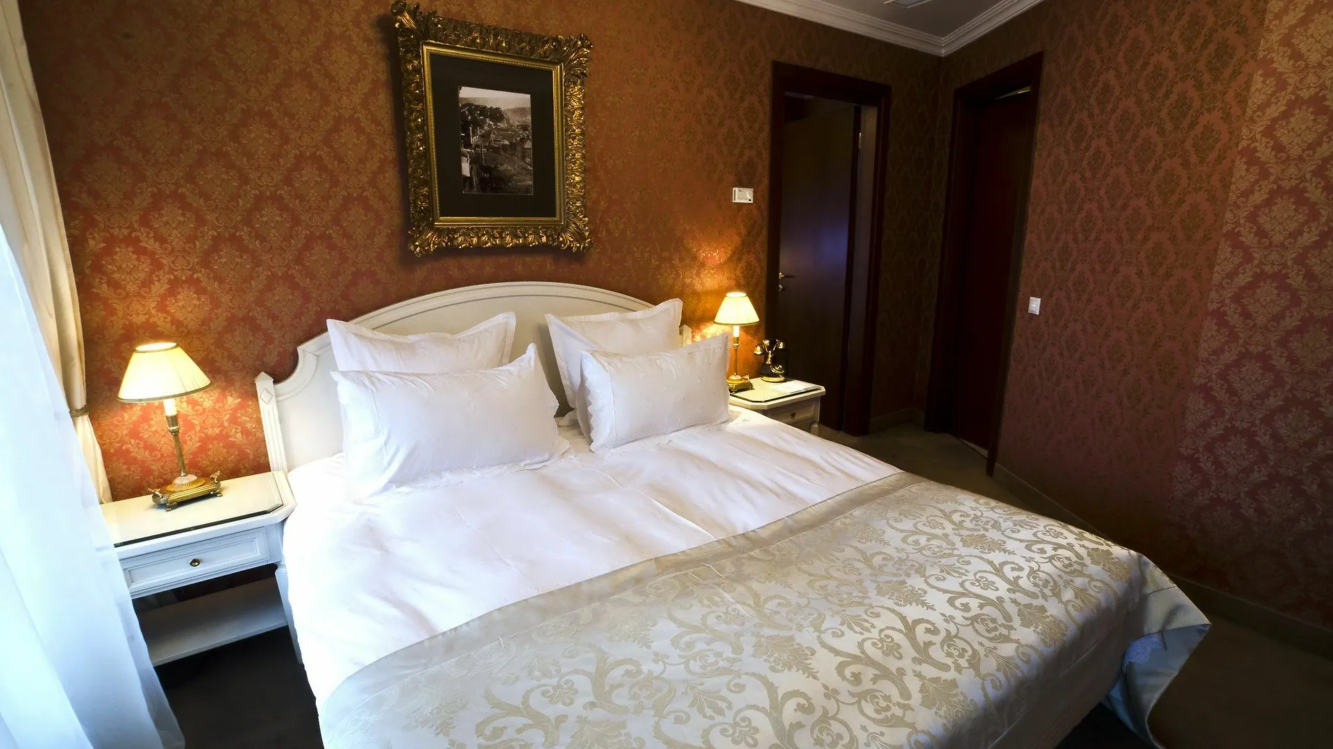 Ambassadori Tbilisi Hotel 5*,