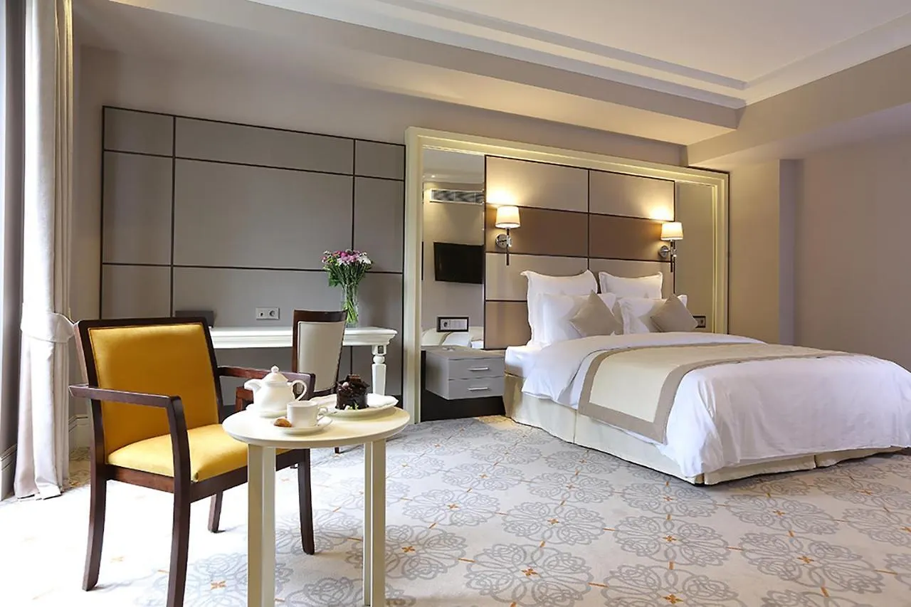 Ambassadori Tbilisi Hotel